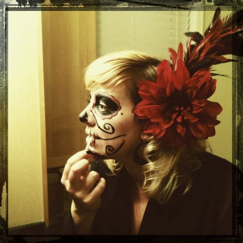 the dew drop inn: {costume} la calavera catrina