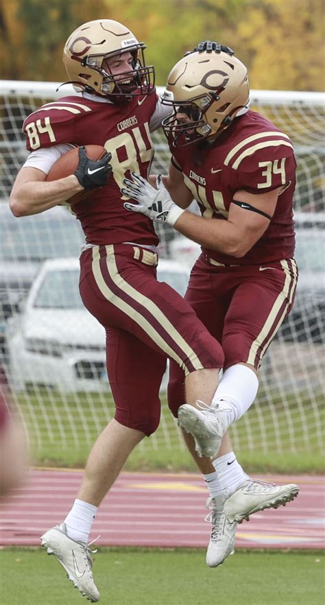 Late Carleton scores send Cobber football team to defeat - InForum ...