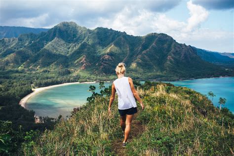 Best Hiking in Hawaii - Sunset Magazine