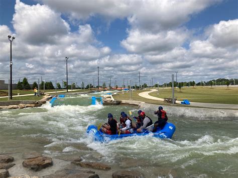 Montgomery Whitewater puts raft guide trainees through highs and lows