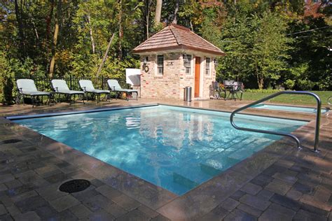 Square shaped Pool & Spa - Traditional - Pool - Chicago - by Rosebrook ...