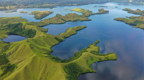 Kini Jelajah Danau Sentani Bisa Naik 2 Kapal - Kolom Desa