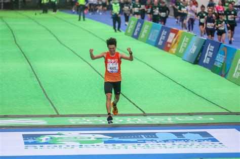 ‘Add oil, dad’: Hong Kong Marathon local winner Gi Ka-man writes message of support for sick ...