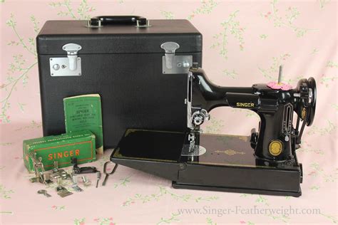 Singer Featherweight 221 Sewing Machine, AL412*** – The Singer Featherweight Shop