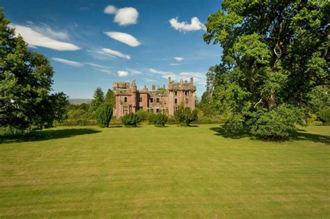 £730k Perthshire, SCOTLAND. Castle and House for Sale - Castleist