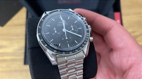 New 2021 Omega Moonwatch Unboxing & Review | Is The Omega Speedmaster ...