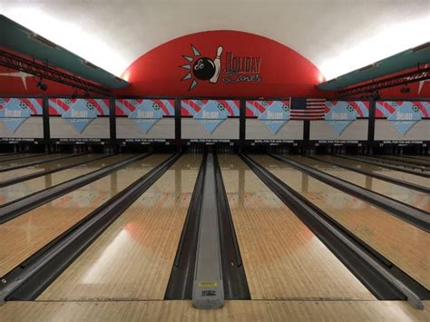 Open Bowling | Family Fun | Things To Do | Holiday Lanes | Bossier City, LA