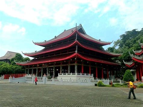 Travelholic: Semarang | 3 Must Not Miss Attractions