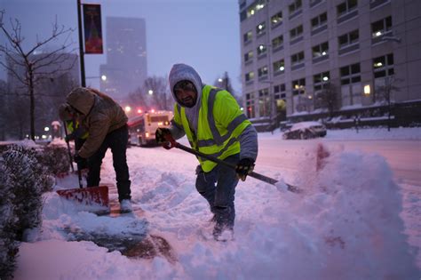 Denver weather: Heavy snow continues, blizzard warnings posted across ...