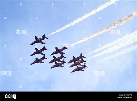 Red Arrows in formation Stock Photo - Alamy