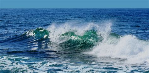 Waves | Waves crashing | Graham Cook | Flickr