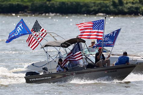 GALLERY: Boat parade in support of Trump takes over the Potomac River ...