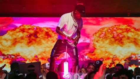 Travis Scott’s “Franchise” Debuts at No. 1 on Billboard Hot 100 | Complex