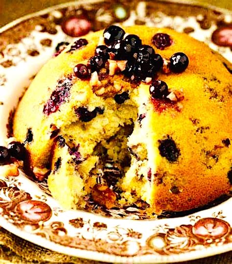 The Hirshon Cherokee Nation Huckleberry Bread - ᎫᏩᏯ ᎦᏚ - The Food Dictator