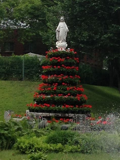 Mother Mary, Our Lady of the Cape Shrine, Trois-Rivières, Québec , 2013 | Trois-rivieres, Mother ...