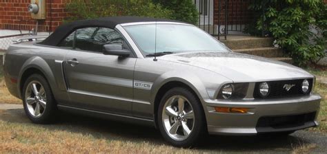 File:Ford Mustang GT CS convertible.jpg - Wikimedia Commons