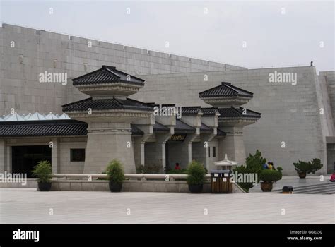 Terracotta warriors army museum exterior hi-res stock photography and ...