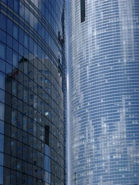 Free Stock Photo 234-reflections in a modern glass building | freeimageslive