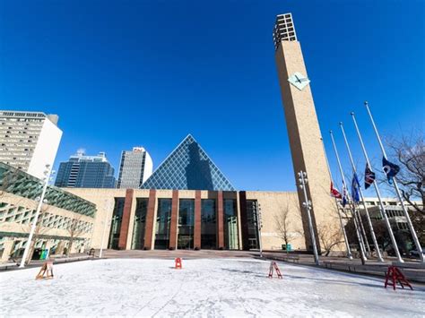 Edmonton city council's salaries going up 2.4 per cent in 2023 ...