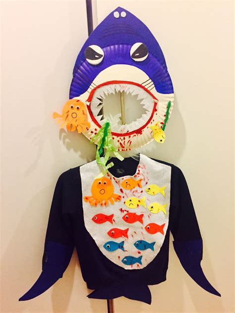 Shark costume DIY. Yaay! Made it in record time by recycling an extra large paper plate and ...