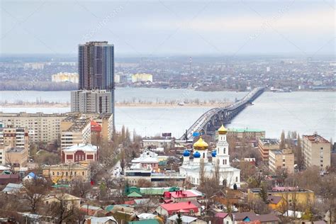 Saratov. Russia. Road bridge over river Volga — Stock Photo © Laures ...