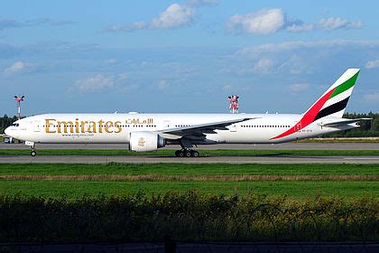 A6-ECA Emirates Boeing 777-36NER