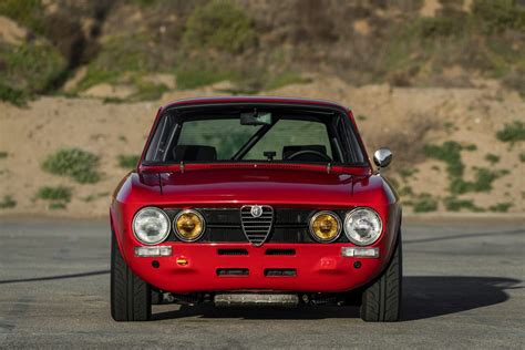 The Alfa Romeo Edition - An Ode to the Classic Giulia GT Coupe Bertone ...