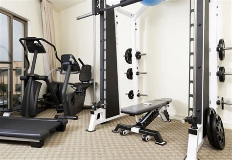 Which Types Of Gym Equipment Are Best For A Home Gym? - The Daily ...