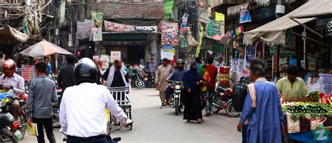 7 Top Street Markets of Lahore for Your Shopping Sprees | Zameen Blog