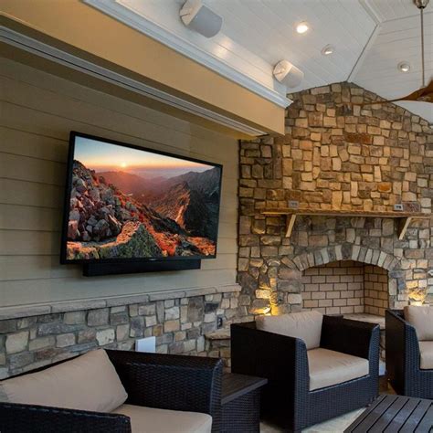 6 Best Outdoor TV For Your Backyard Space or Patio