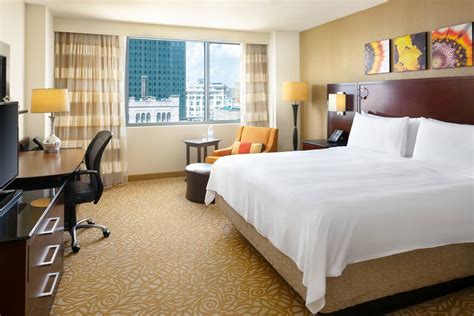 Milwaukee Hotels Downtown - Milwaukee Marriott Downtown