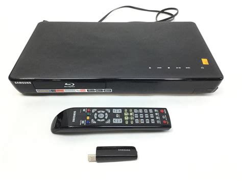 Lot - Samsung Blu Ray DVD Player w/ Netflix, BD-P3600