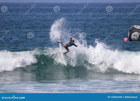 Griffin Colapinto Surfing in the Vans US Open of Surfing 2018 Editorial ...