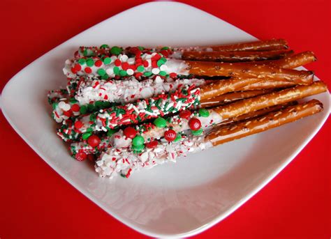 Christmas Pretzel Rods | Cooking Mamas