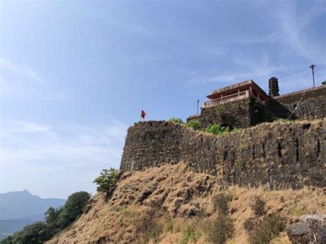 Trek to Pratapgad Fort | Panchgani - What to Expect | Timings | Tips - Trip Ideas by MakeMyTrip