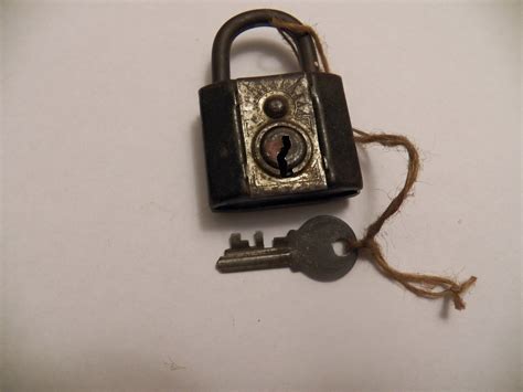 Old Lock And Key Free Stock Photo - Public Domain Pictures