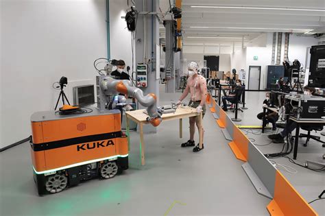 KUKA researches aspects of human-robot collaboration | KUKA AG