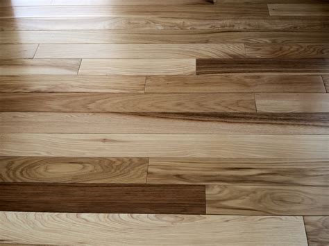 6 Pros & Cons of Hickory Flooring You Need To Consider