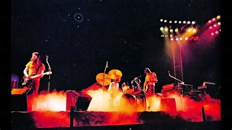 Pink Floyd LIVE ~ Have A Cigar ~ TEXAS 1977 ~ Animals Tour ! - YouTube