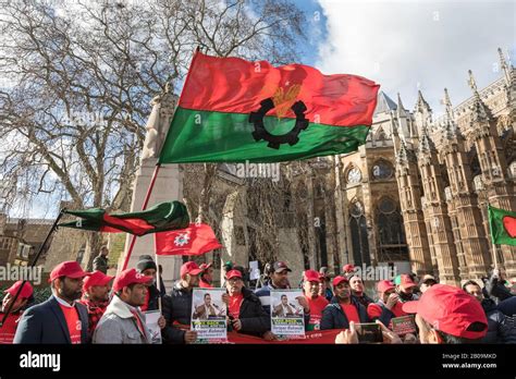 Protesters from Bangladesh Nationalist Party and Jatiyatabadi Jubo Dal ...