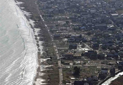 Tsunami Akibat Gempa Jepang Sapu 190 Hektare Lahan di Tiga Kota