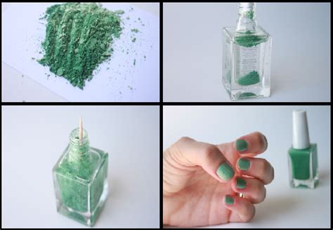 Mad Moose Mama: DIY: Homemade Nail Polish