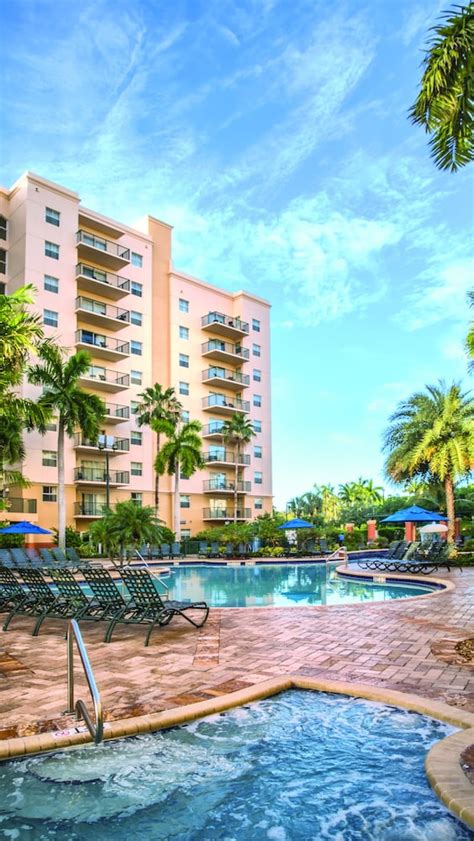 Club Wyndham Palm-Aire Pompano Beach, Florida, US - Reservations.com