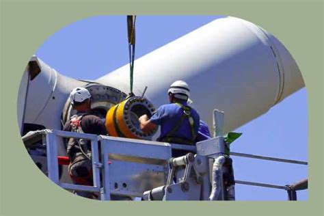 What Does a Wind Turbine Technician Do? (Windtech)