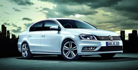 Volkswagen Passat B7 R-Line | CARLANDER