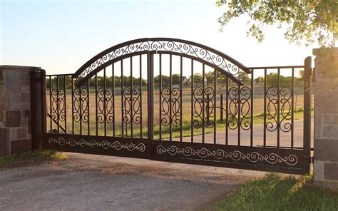 3 Types of Durable Gates - Aberdeen Custom Gate and Iron