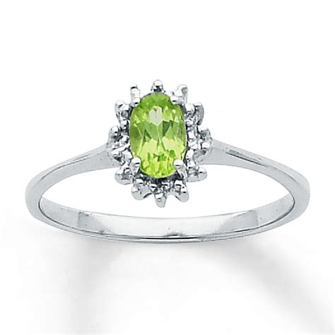 How To Combine Peridot Rings With Other Jewels? – StyleSkier.com