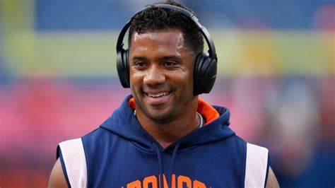 Russell Wilson gets emotional after Broncos' latest loss