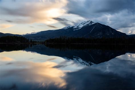 Sunset at Dillon Reservoir, Colorado [OC] [6000 x 4000] : r/ExposurePorn