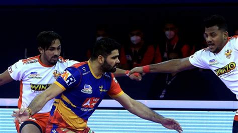 PKL: Pardeep Narwal, Surender Gill Shine as UP Yoddha Share Points with Gujarat Giants - News18